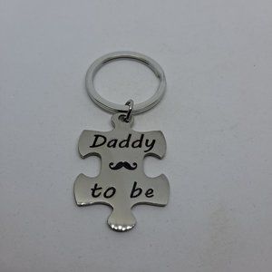 Daddy To Be Pregnancy Keychain Puzzle Piece Pregnant Silver Metal